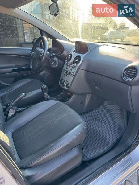 Хетчбек Opel Corsa 2012 в Хмельницькому