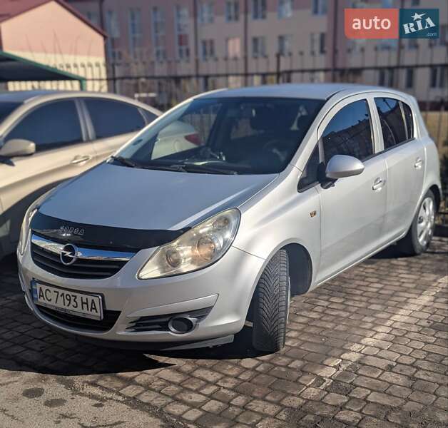 Хэтчбек Opel Corsa 2008 в Луцке