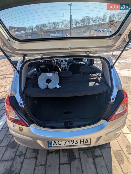 Хэтчбек Opel Corsa 2008 в Луцке