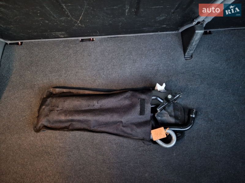 Хэтчбек Opel Corsa 2001 в Ровно