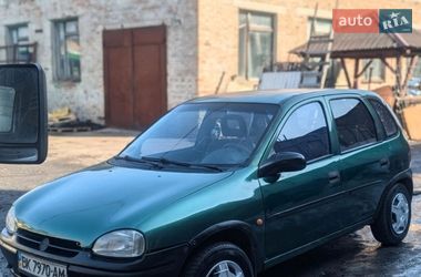 Хэтчбек Opel Corsa 1996 в Ровно