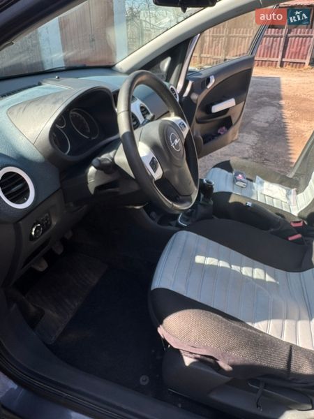 Хэтчбек Opel Corsa 2011 в Коломые
