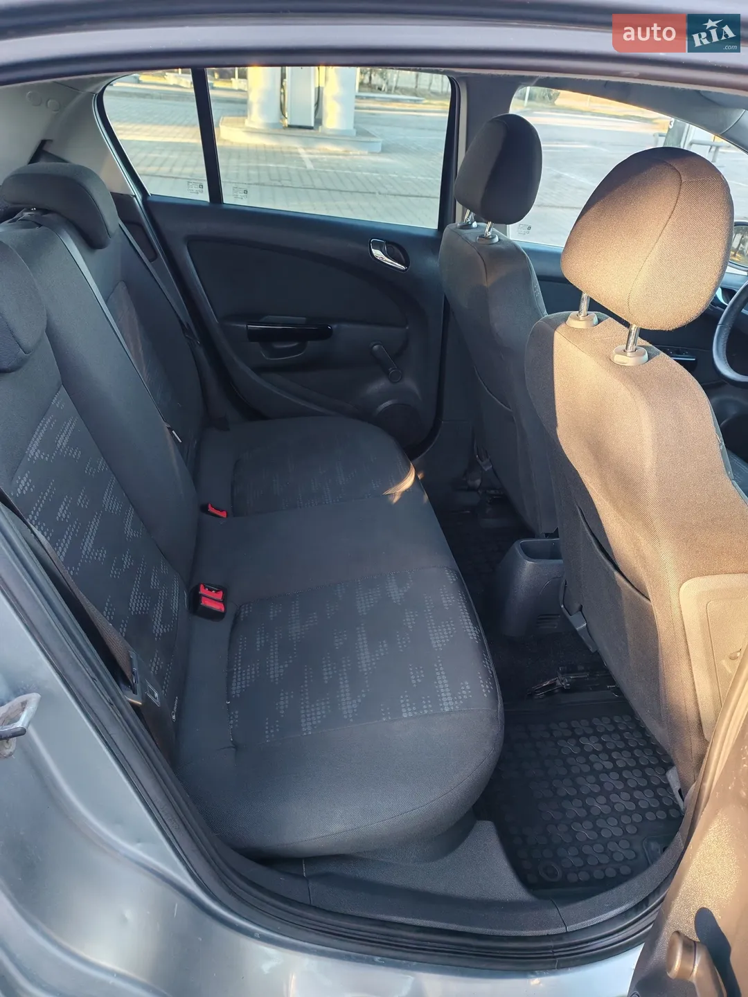 2011 Opel Corsa - мініатюра 2