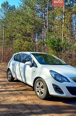 Хэтчбек Opel Corsa 2012 в Саврани