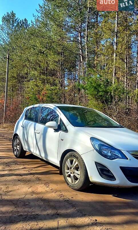 Opel Corsa 2012 Opel Corsa 2012