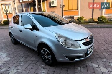 Хетчбек Opel Corsa 2010 в Стрию
