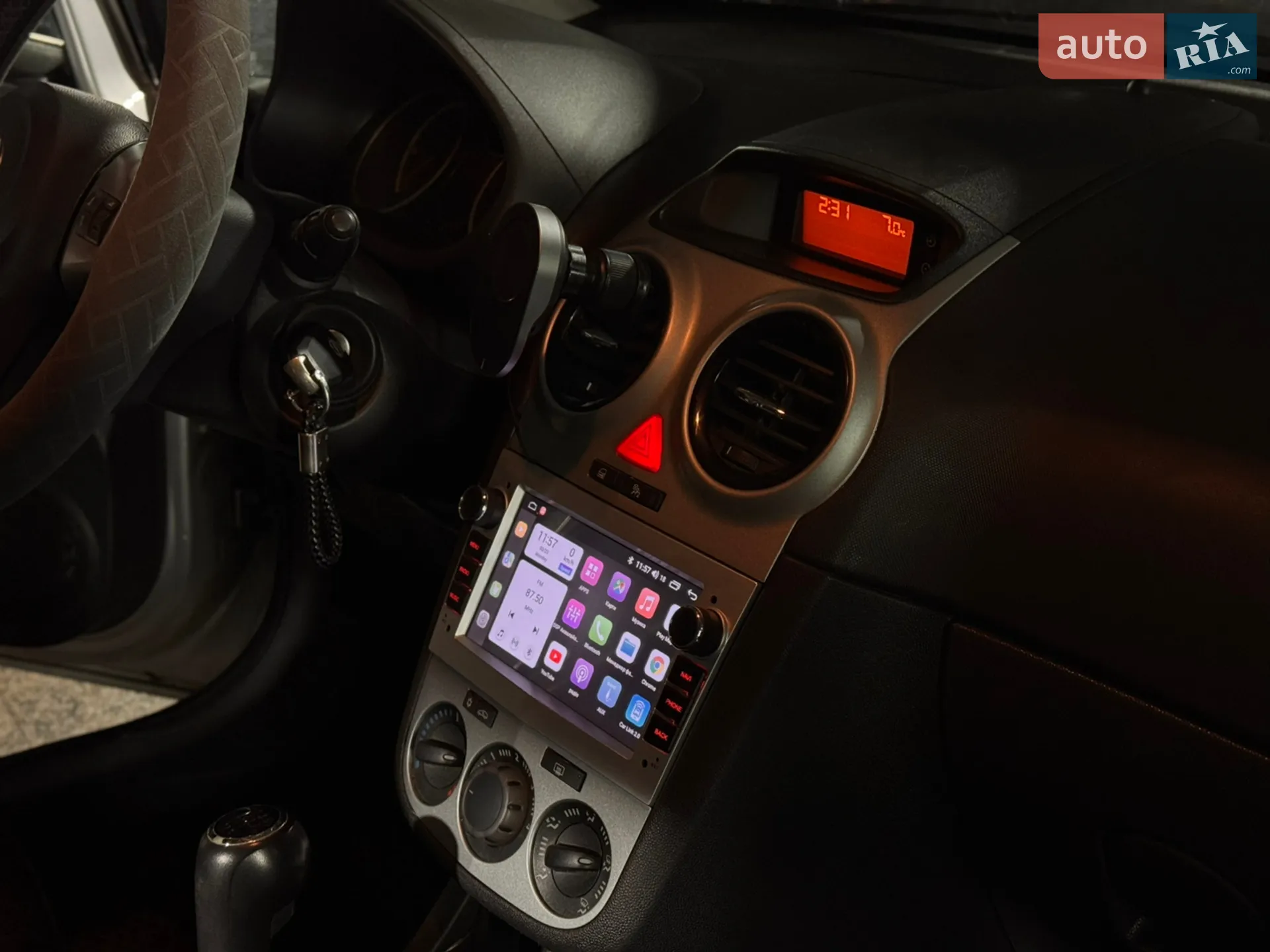 2011 Opel Corsa - мініатюра 11