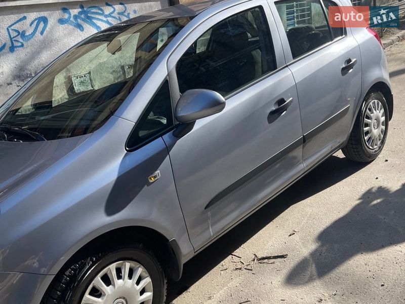 Хэтчбек Opel Corsa 2007 в Львове