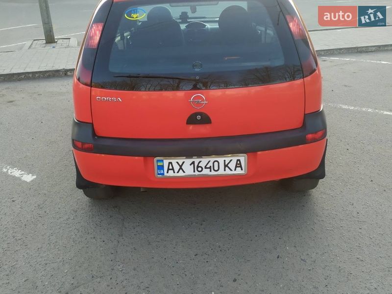 Хэтчбек Opel Corsa 2003 в Желтых Водах