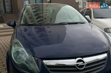 Хэтчбек Opel Corsa 2010 в Ивано-Франковске