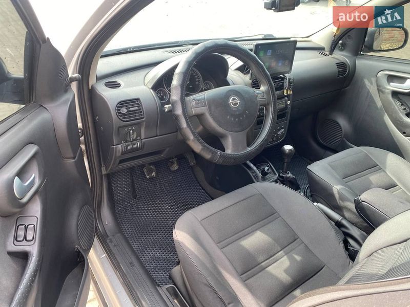 Хэтчбек Opel Corsa 2003 в Тернополе