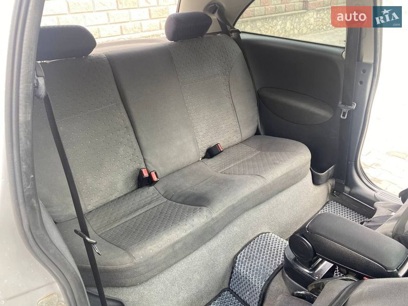 Хэтчбек Opel Corsa 2003 в Тернополе