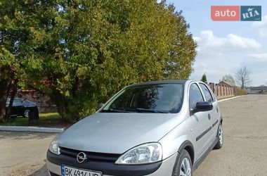 Хетчбек Opel Corsa 2002 в Дубровиці