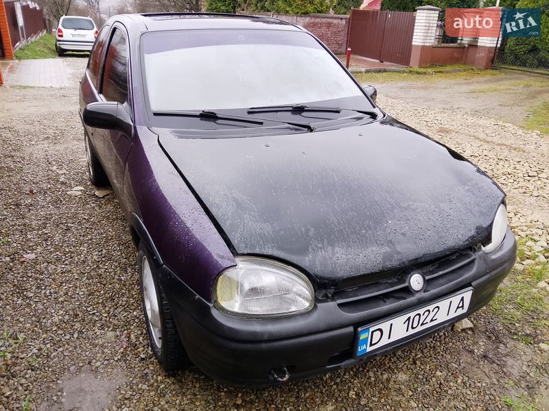 Хэтчбек Opel Corsa 1994 в Ивано-Франковске