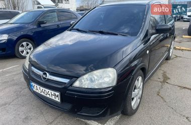 Хэтчбек Opel Corsa 2005 в Киеве