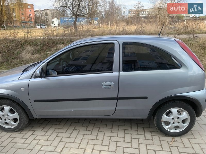 Хэтчбек Opel Corsa 2004 в Сокале фото 6 Хэтчбек Opel Corsa 2004 в Сокале