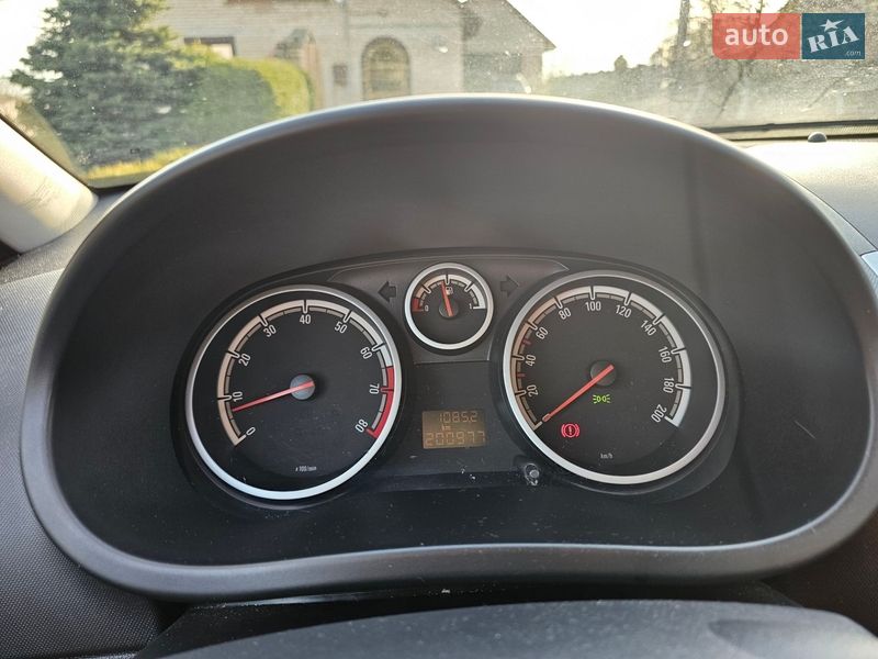 Хетчбек Opel Corsa 2009 в Луцьку