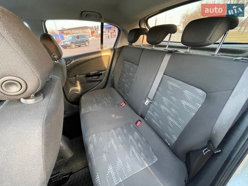 Хэтчбек Opel Corsa 2011 в Коломые фото 10 Хэтчбек Opel Corsa 2011 в Коломые