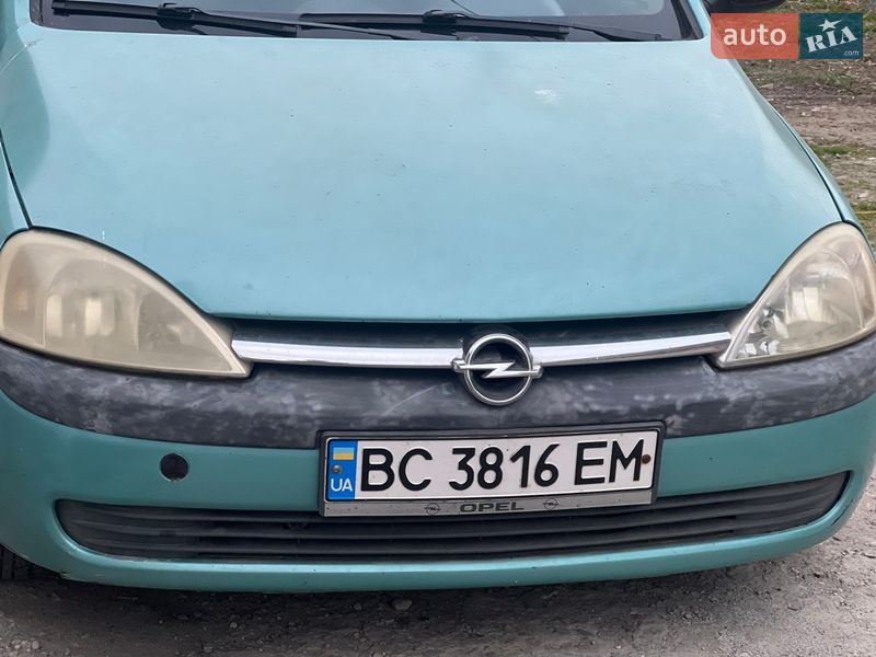Хэтчбек Opel Corsa 2003 в Дрогобыче