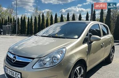 Хетчбек Opel Corsa 2008 в Надвірній