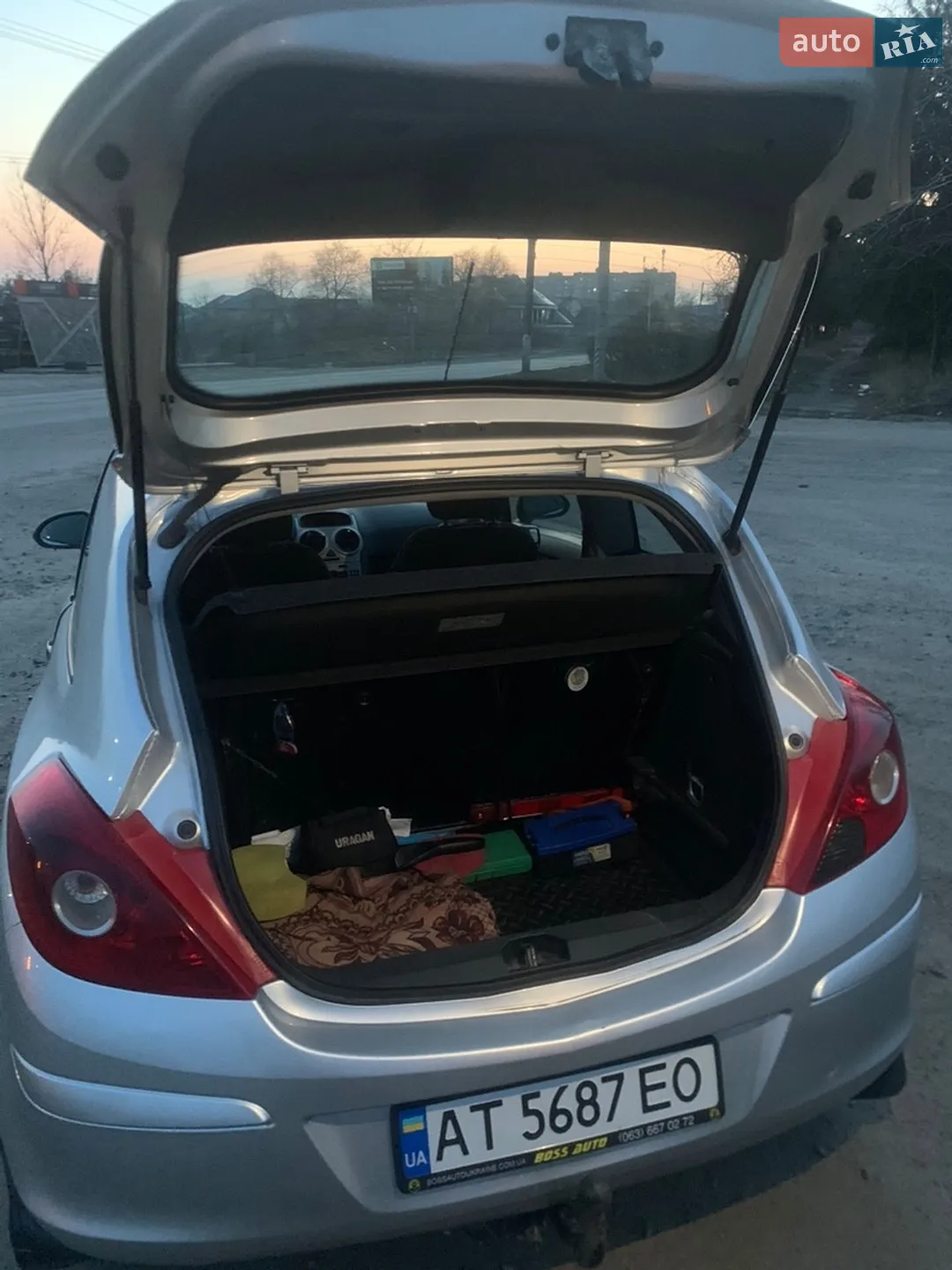 2010 Opel Corsa - мініатюра 12