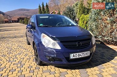 Хетчбек Opel Corsa 2009 в Ужгороді