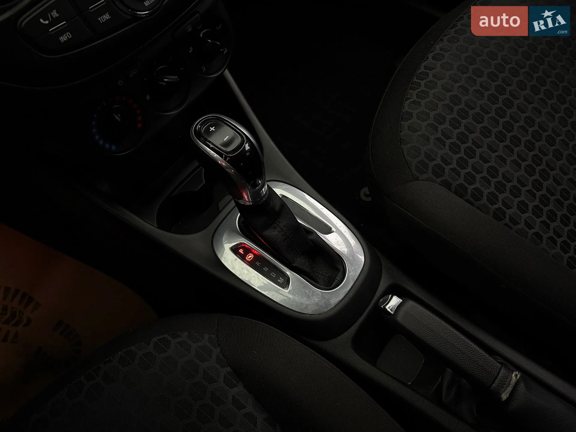 2016 Opel Corsa - мініатюра 18