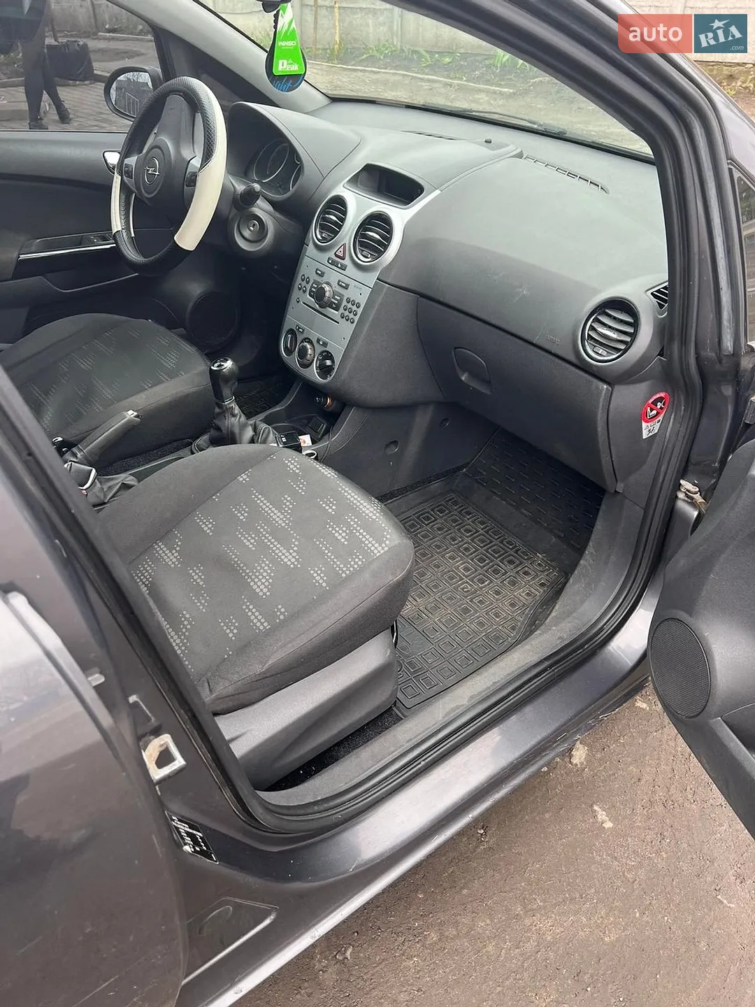 2011 Opel Corsa - мініатюра 3