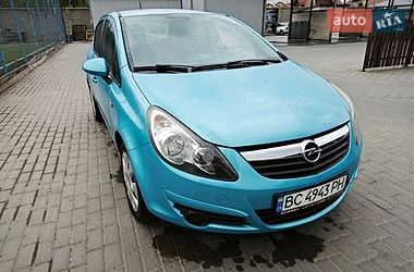 Хэтчбек Opel Corsa 2010 в Ременове