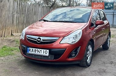 Хэтчбек Opel Corsa 2013 в Киеве