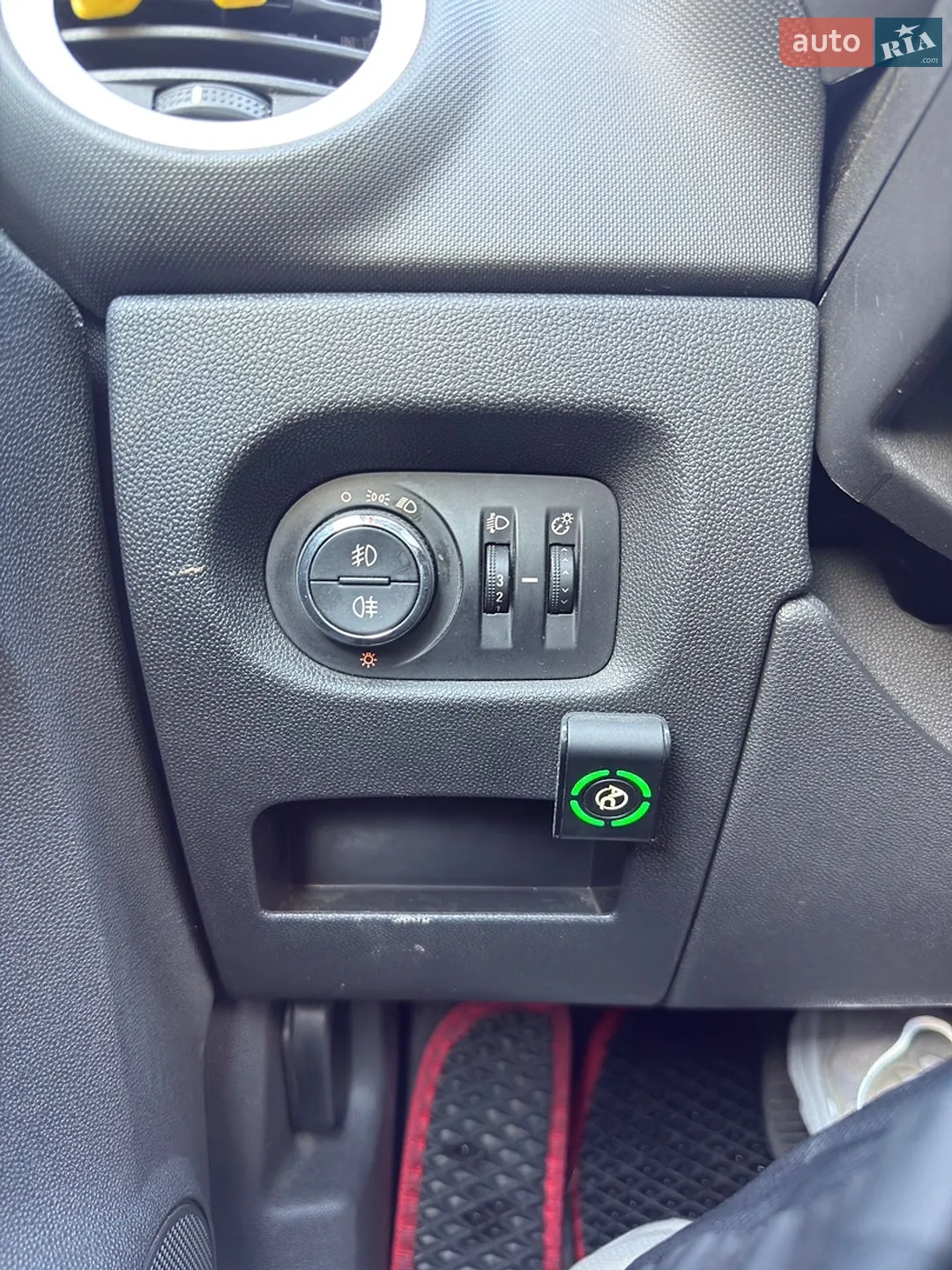 2010 Opel Corsa - мініатюра 11