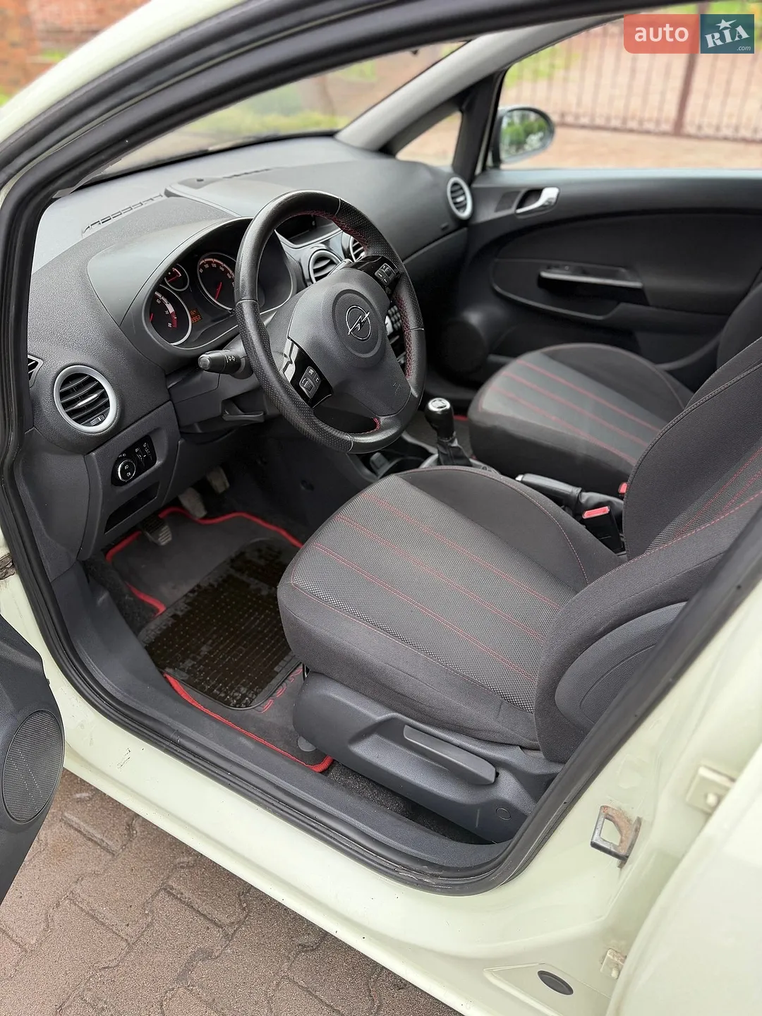 2011 Opel Corsa - мініатюра 14