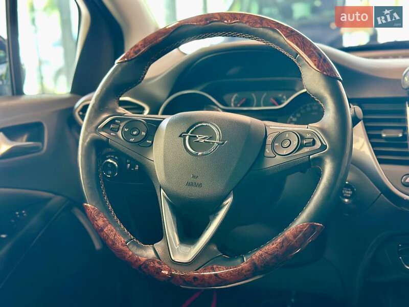 Позашляховик / Кросовер Opel Crossland X 2019 в Львові