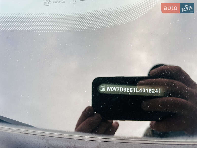 Позашляховик / Кросовер Opel Crossland X 2020 в Іршаві