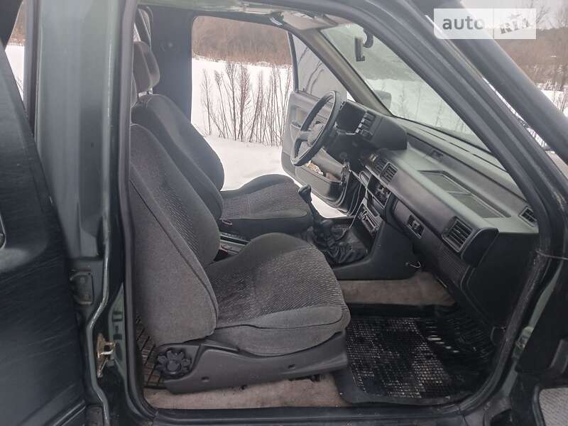 Внедорожник / Кроссовер Opel Frontera 1996 в Киеве