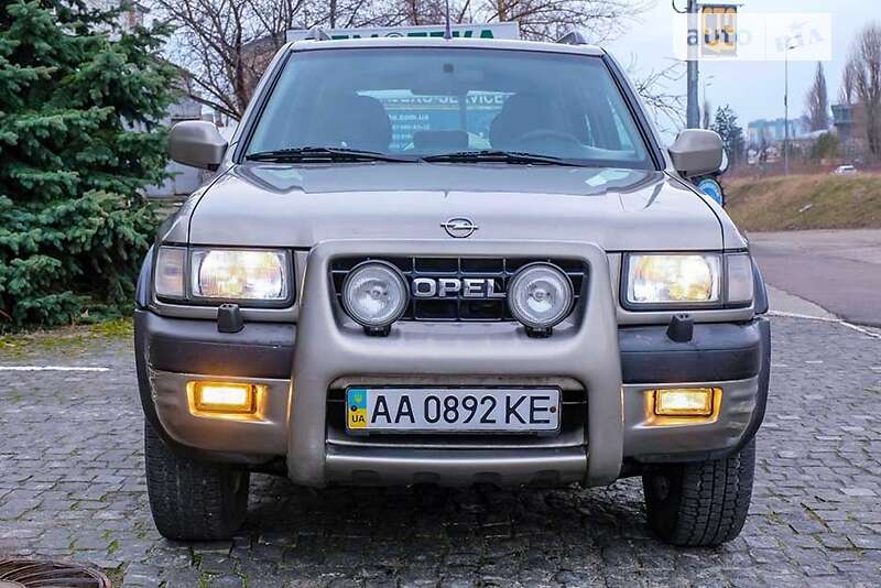 Позашляховик / Кросовер Opel Frontera 2000 в Києві