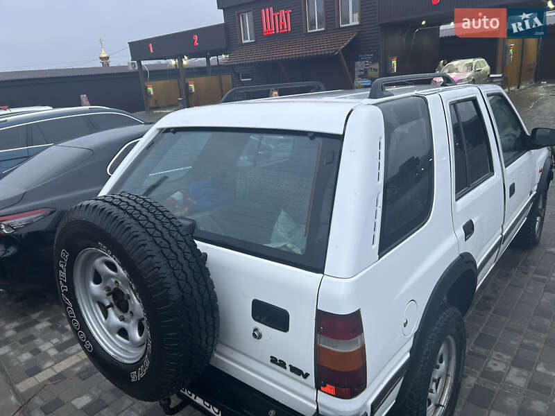 Внедорожник / Кроссовер Opel Frontera 1998 в Новоукраинке