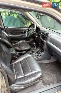 Внедорожник / Кроссовер Opel Frontera 1999 в 