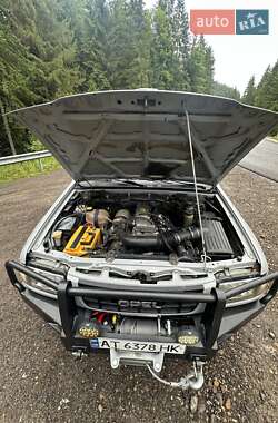 Внедорожник / Кроссовер Opel Frontera 2000 в 