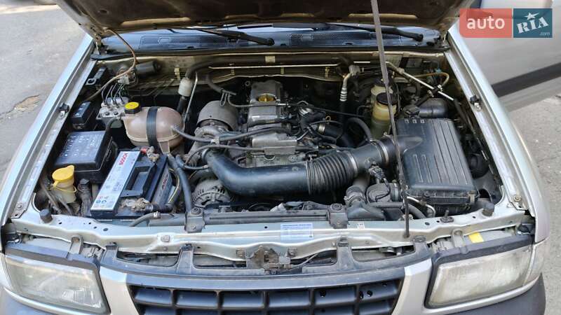 Внедорожник / Кроссовер Opel Frontera 2001 в Одессе