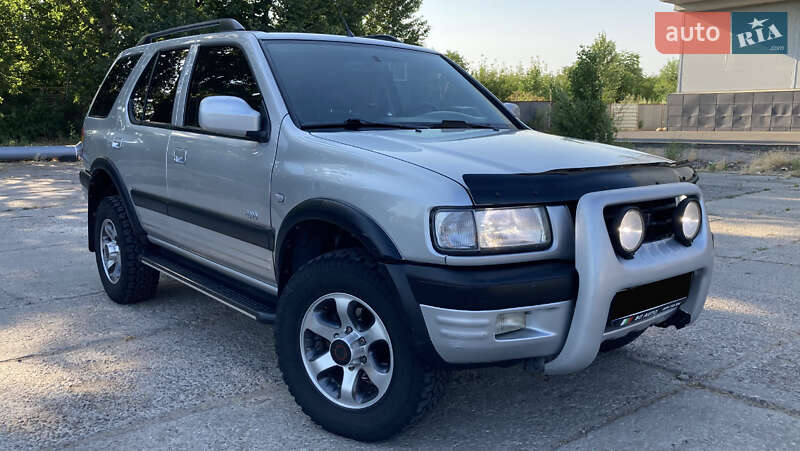 Внедорожник / Кроссовер Opel Frontera 2001 в 