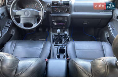 Внедорожник / Кроссовер Opel Frontera 2001 в 