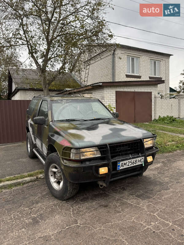 Внедорожник / Кроссовер Opel Frontera 1997 в 