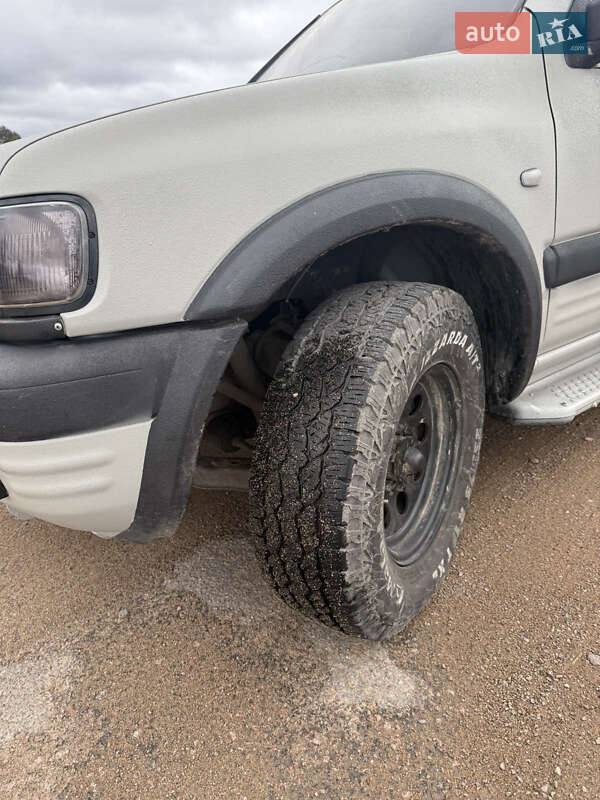 Внедорожник / Кроссовер Opel Frontera 2001 в Коростене фото 11 Внедорожник / Кроссовер Opel Frontera 2001 в Коростене