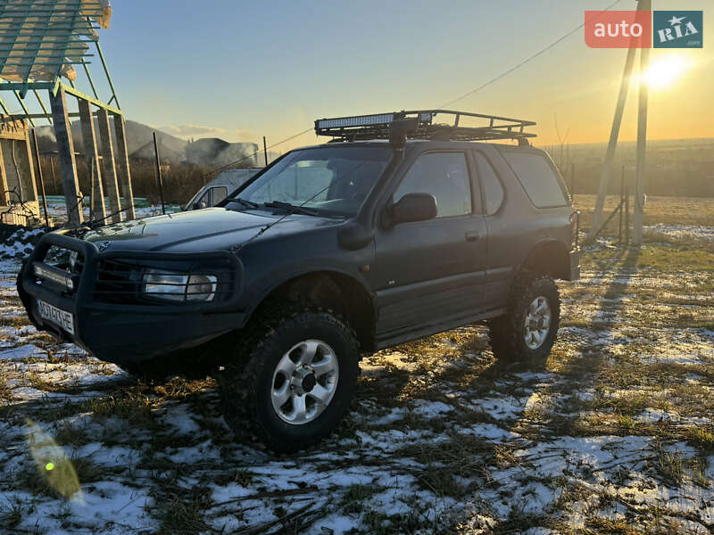 Позашляховик / Кросовер Opel Frontera 1999 в Ужгороді