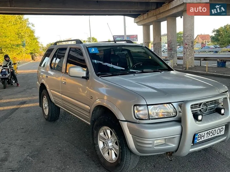Opel Frontera 2002
