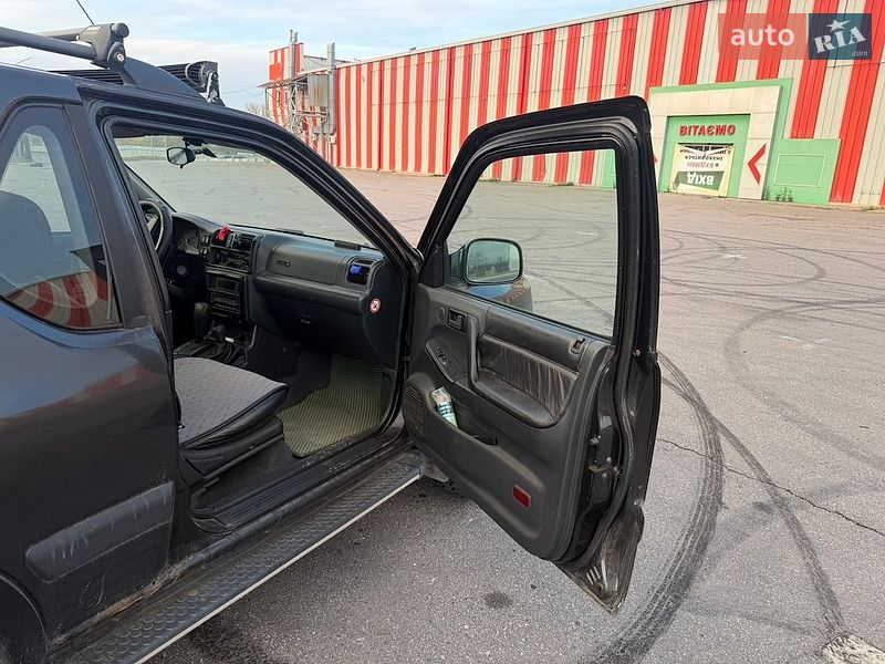 Внедорожник / Кроссовер Opel Frontera 2000 в Харькове