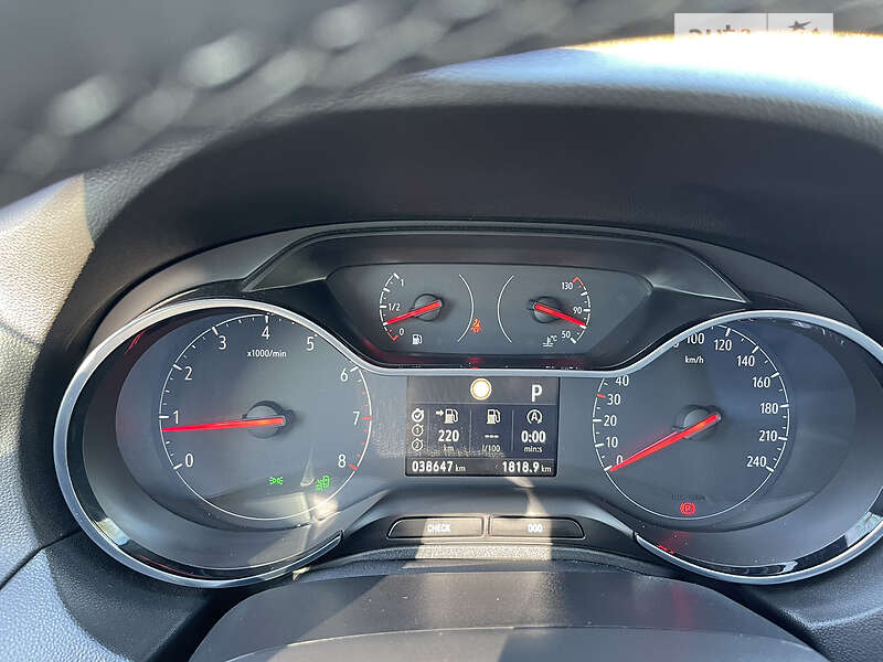 Внедорожник / Кроссовер Opel Grandland X 2019 в Вишневом