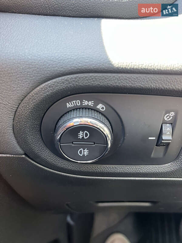 Внедорожник / Кроссовер Opel Grandland X 2019 в Киеве