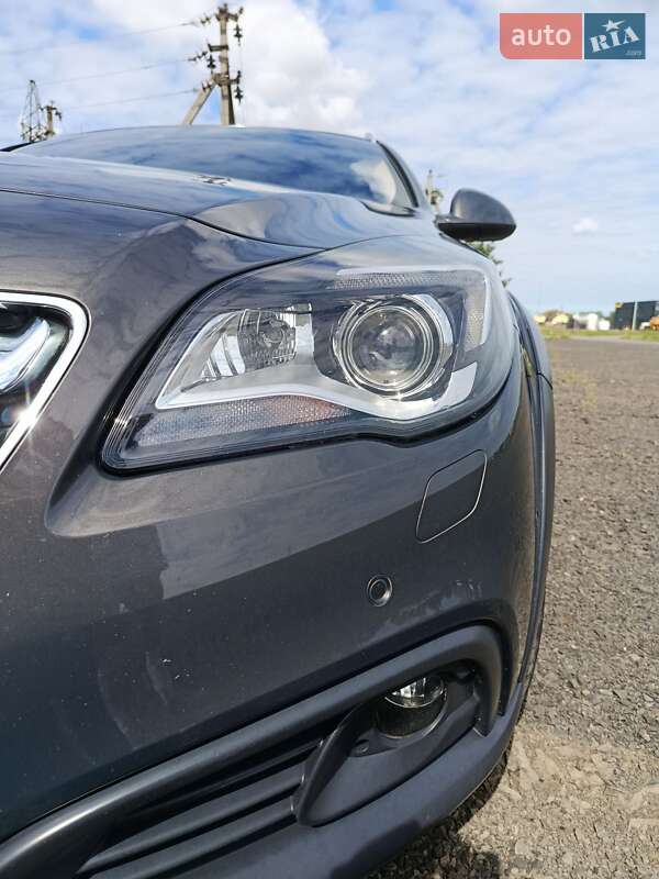 Универсал Opel Insignia Country Tourer 2015 в Голобах